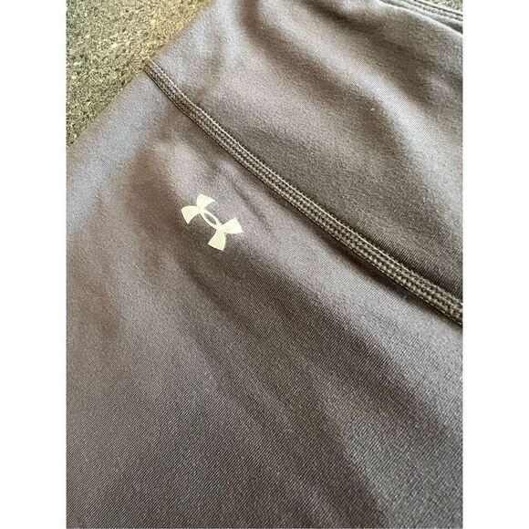 UNDER ARMOUR capri athletic Pants size Medium - Picture 3 of 9